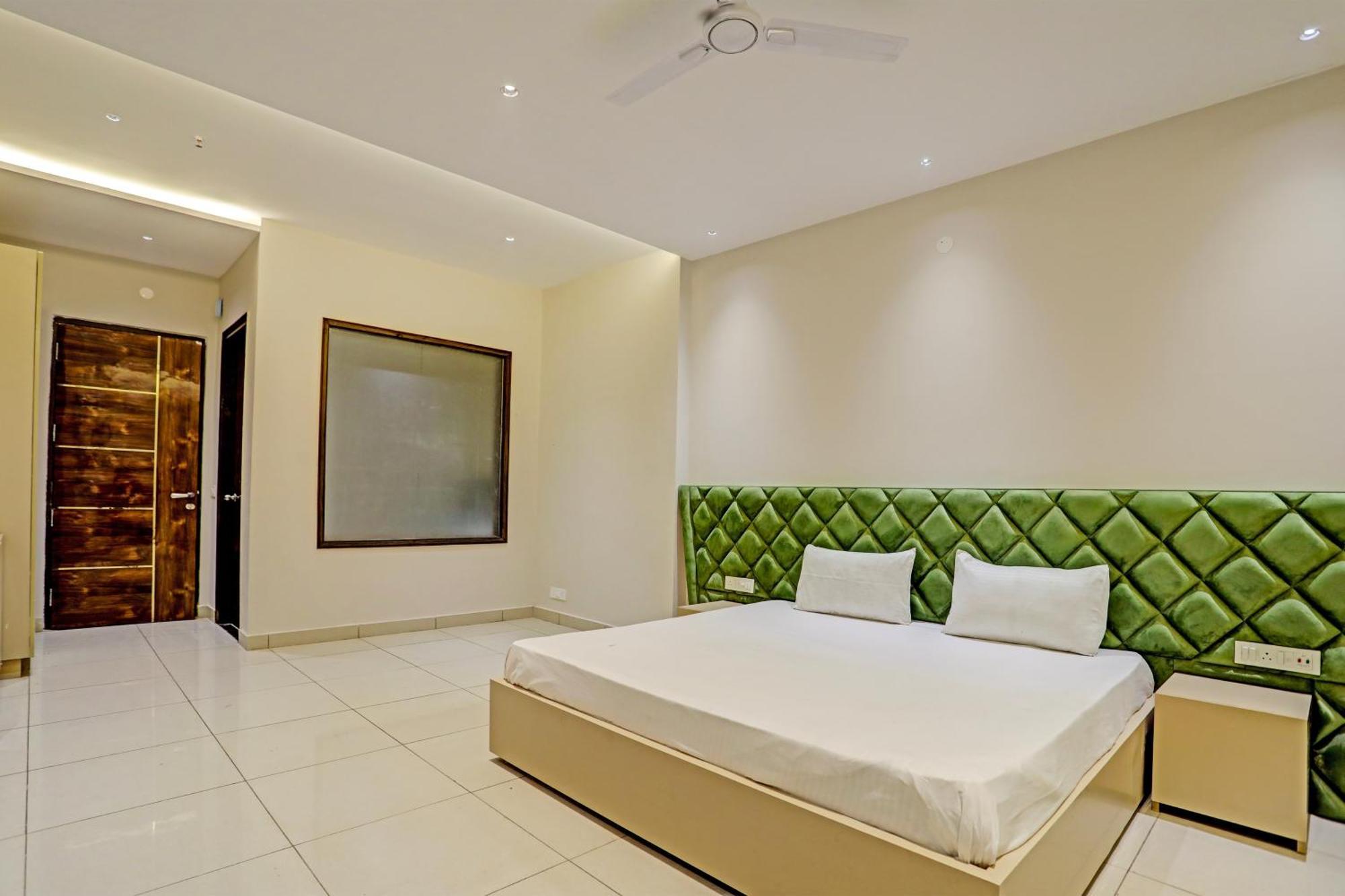 Hotel O Miraas Hotel And Banquet Hall 卢迪亚纳 外观 照片