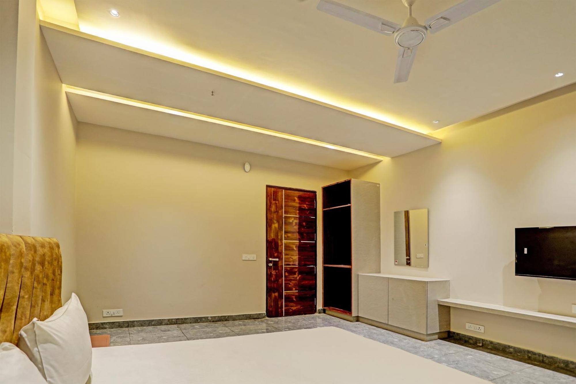 Hotel O Miraas Hotel And Banquet Hall 卢迪亚纳 外观 照片