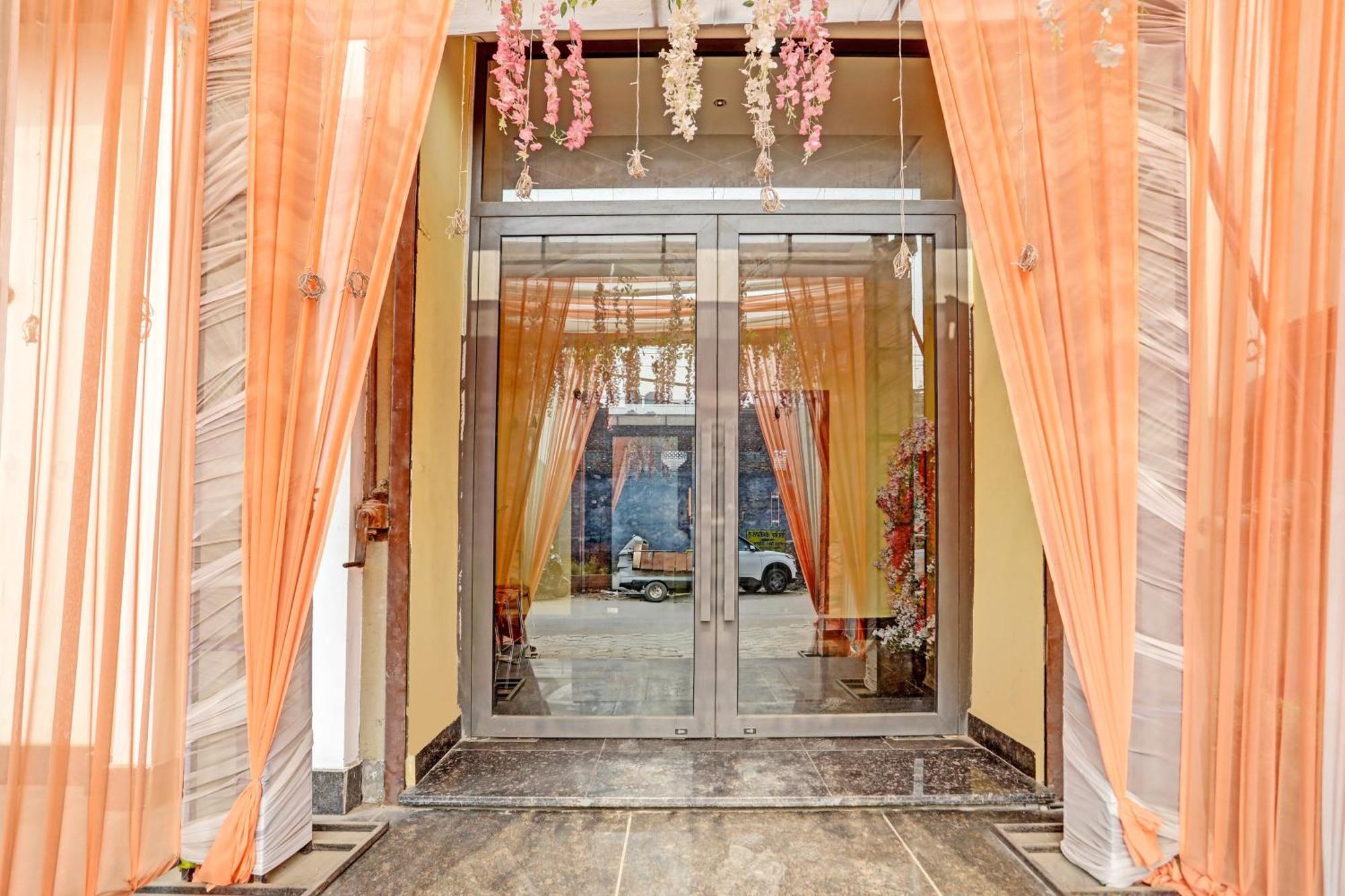 Hotel O Miraas Hotel And Banquet Hall 卢迪亚纳 外观 照片